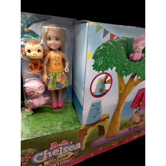 NIB Barbie & Chelsea the Lost Birthday Party Fun Play Set - Picture 2 of 6